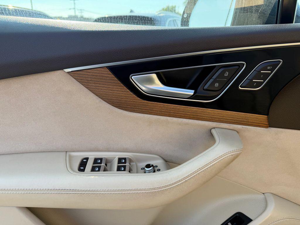 used 2017 Audi Q7 car, priced at $17,490
