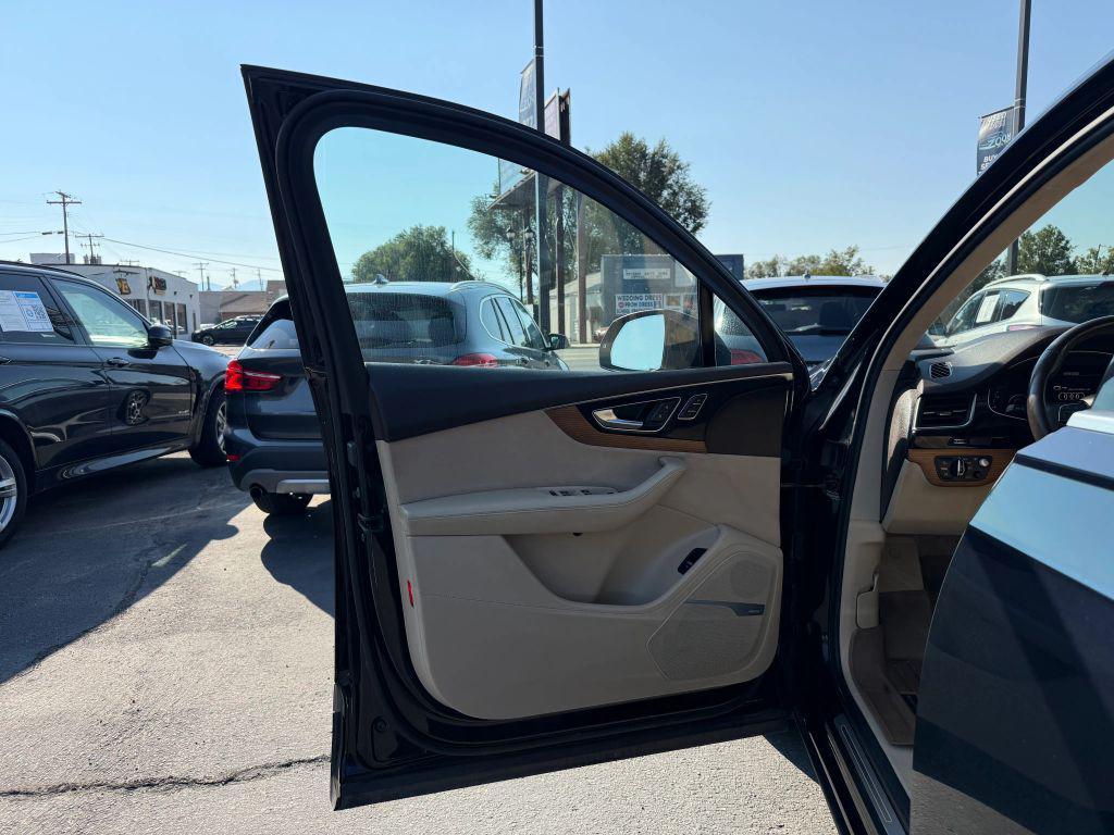 used 2017 Audi Q7 car, priced at $17,490