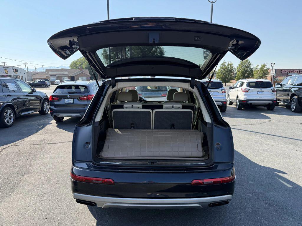 used 2017 Audi Q7 car, priced at $17,490