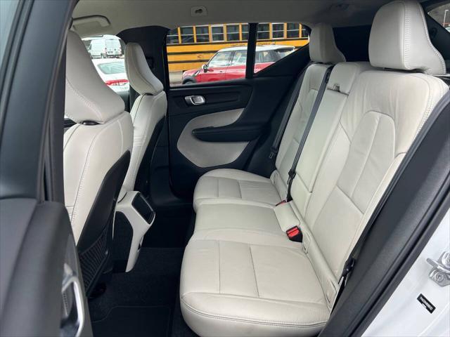 used 2022 Volvo XC40 car, priced at $18,995