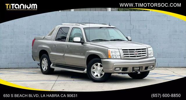 used 2002 Cadillac Escalade EXT car, priced at $18,990