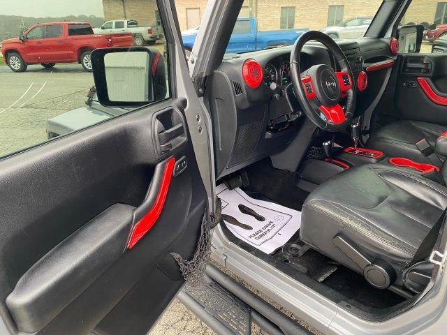 used 2015 Jeep Wrangler Unlimited car, priced at $14,995