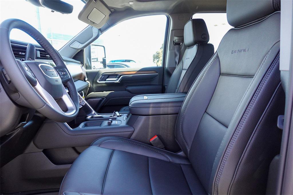 new 2025 GMC Sierra 2500 car, priced at $90,135