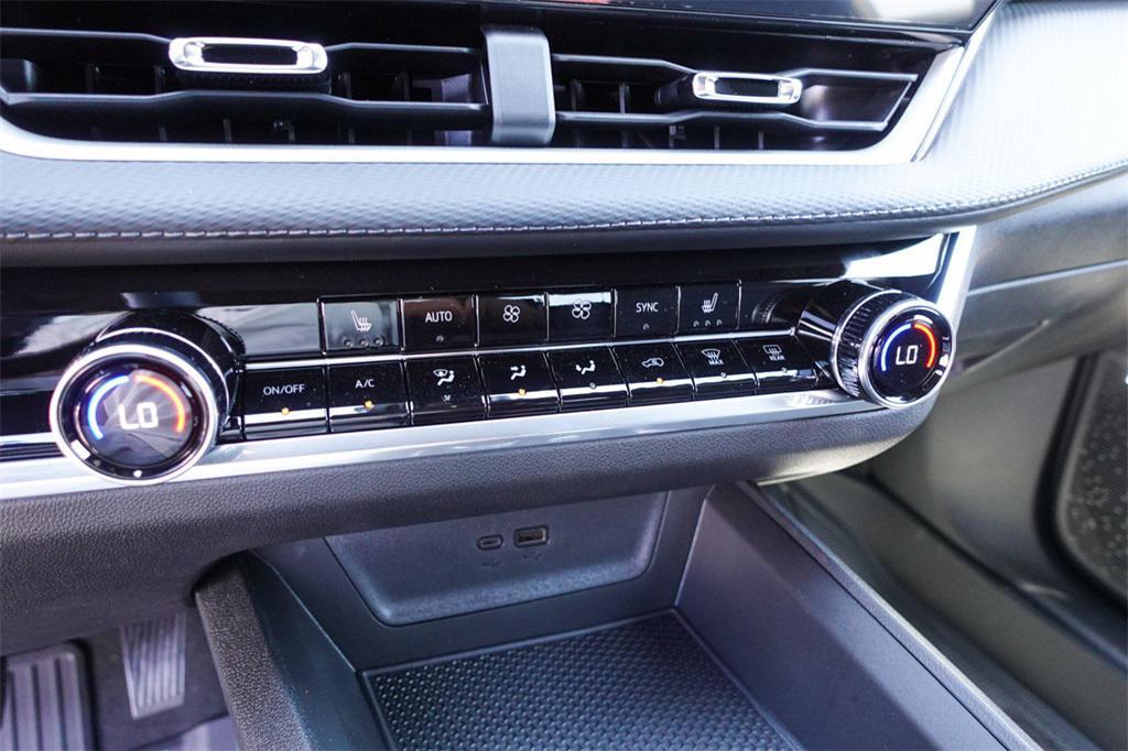 new 2026 Chevrolet Equinox car, priced at $35,255
