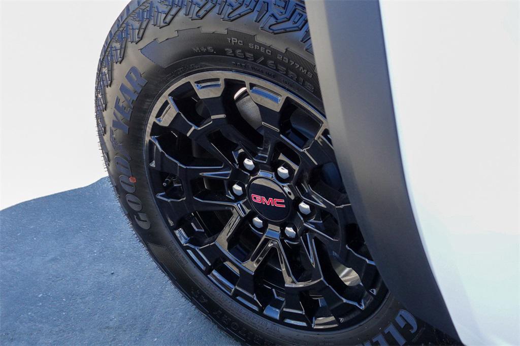 new 2026 GMC Canyon car, priced at $41,470