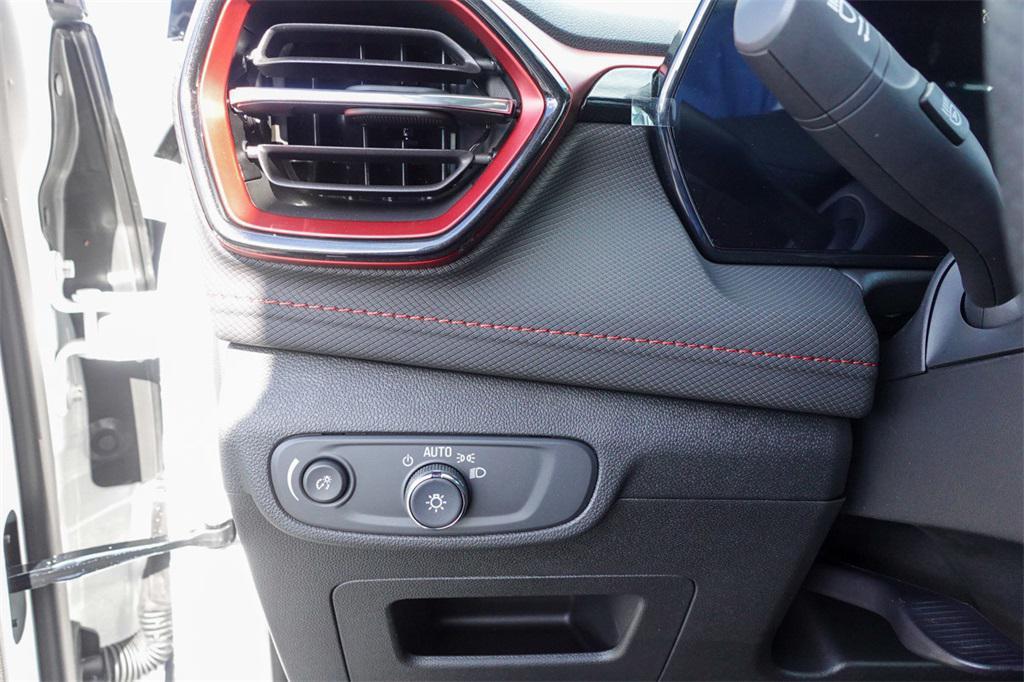 new 2026 Chevrolet TrailBlazer car, priced at $33,520