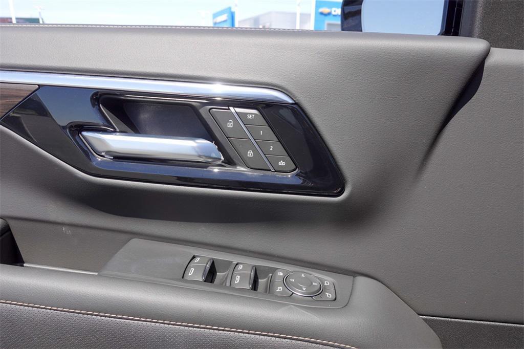 new 2025 Chevrolet Tahoe car, priced at $83,795
