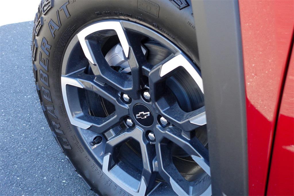 new 2026 Chevrolet Equinox car, priced at $39,110