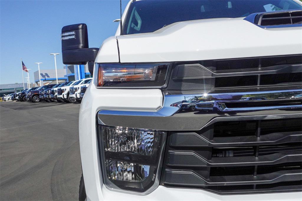 new 2025 Chevrolet Silverado 2500 car, priced at $76,515
