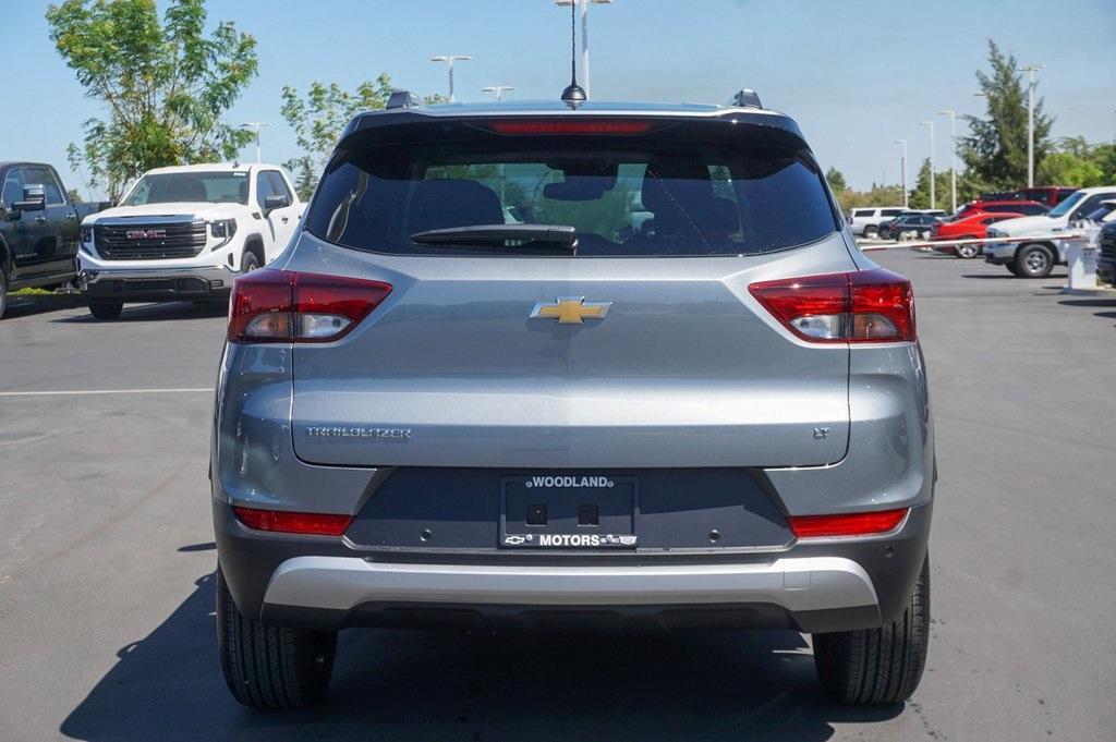 new 2025 Chevrolet TrailBlazer car, priced at $27,080