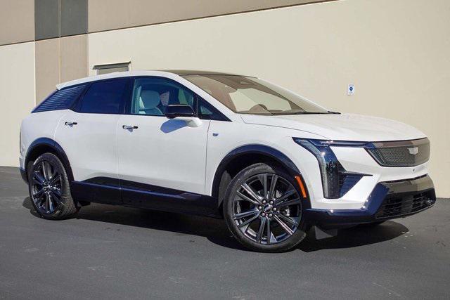 new 2025 Cadillac OPTIQ car, priced at $60,595