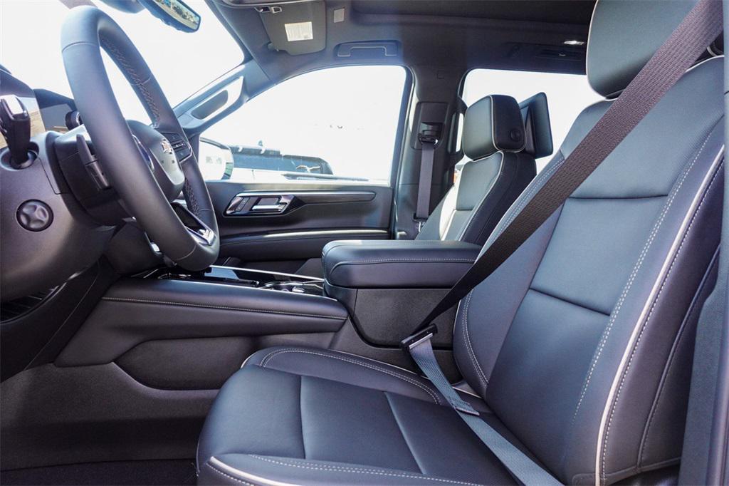 new 2025 Chevrolet Suburban car, priced at $90,980