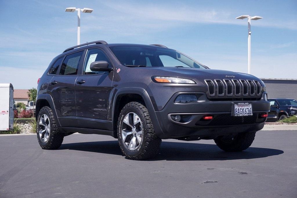 used 2018 Jeep Cherokee car, priced at $13,977