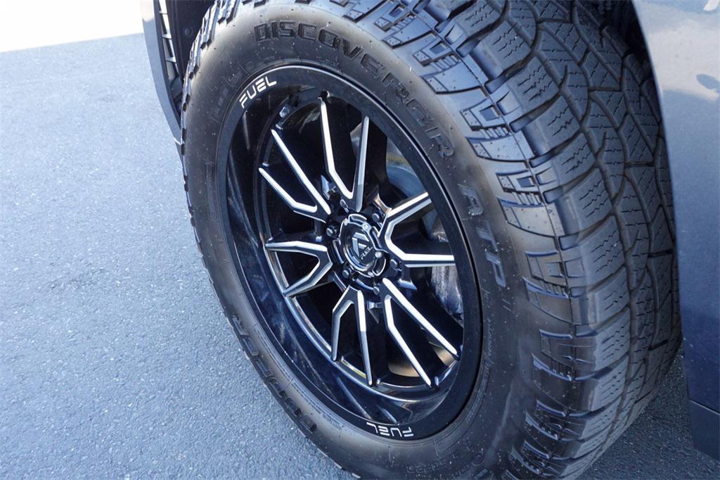used 2021 GMC Yukon car, priced at $40,977