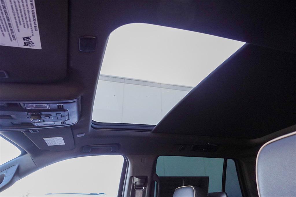 used 2021 GMC Yukon car, priced at $40,977