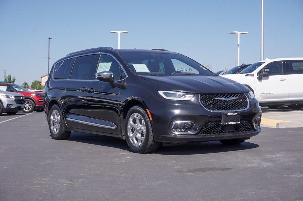 used 2021 Chrysler Pacifica Hybrid car, priced at $32,799
