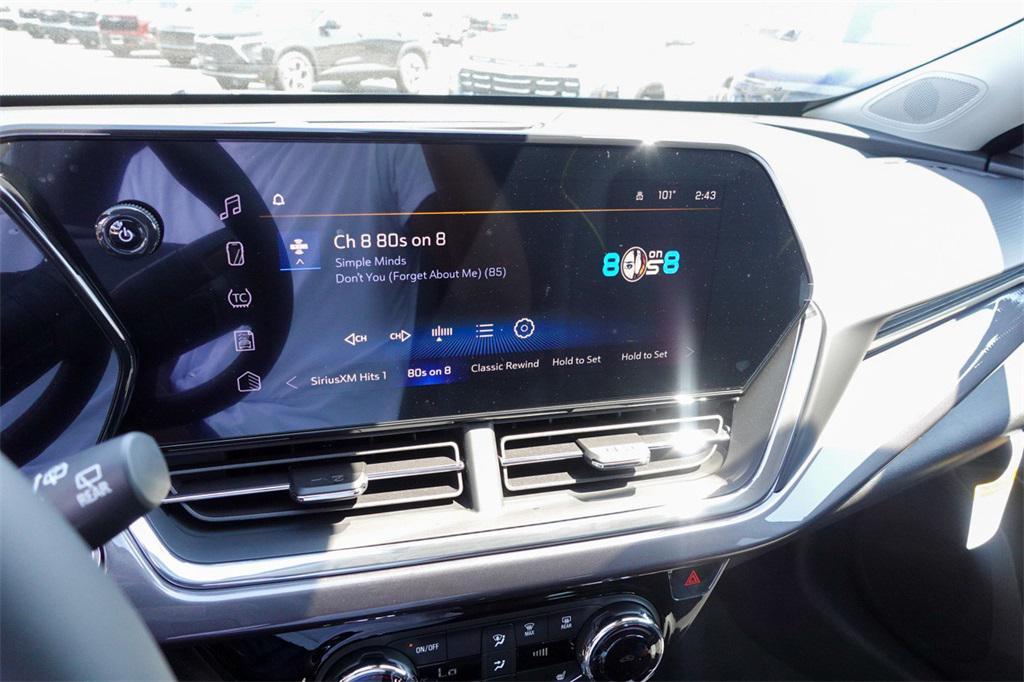 new 2025 Chevrolet Trax car, priced at $26,160