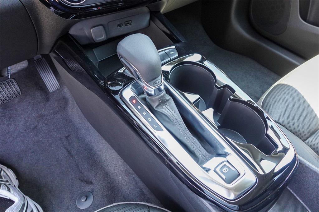 new 2025 Chevrolet Trax car, priced at $26,160