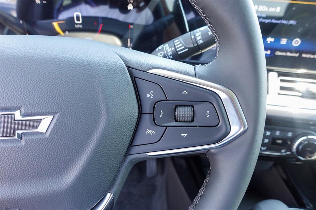 new 2025 Chevrolet Trax car, priced at $26,160