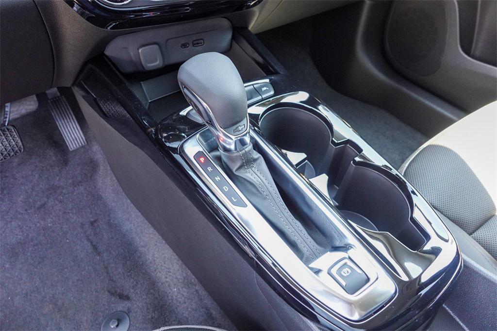 new 2025 Chevrolet Trax car, priced at $26,160