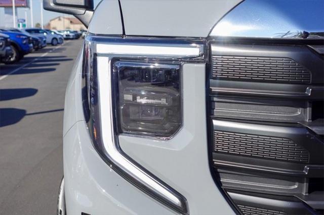new 2025 GMC Sierra 1500 car, priced at $49,175