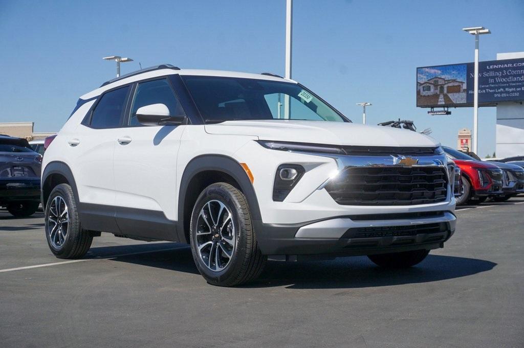 new 2025 Chevrolet TrailBlazer car, priced at $25,780