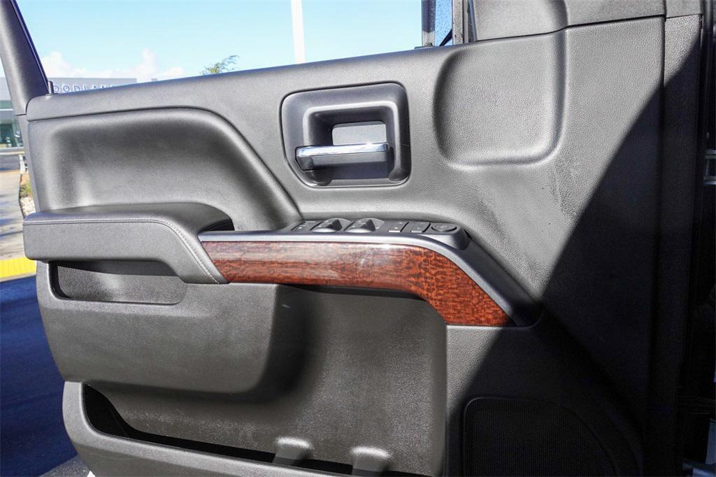 used 2017 GMC Sierra 2500 car, priced at $35,977