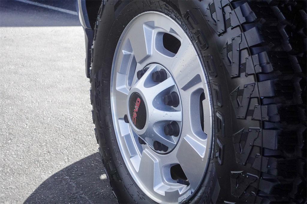 used 2017 GMC Sierra 2500 car, priced at $35,977