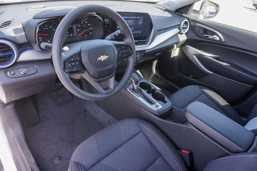 new 2024 Chevrolet Trax car, priced at $23,530