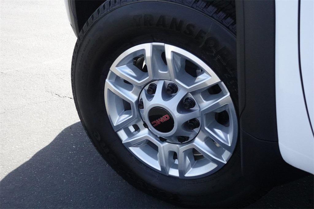 new 2025 GMC Sierra 2500 car, priced at $50,877