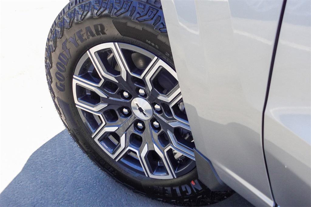 new 2026 Chevrolet Colorado car, priced at $50,390