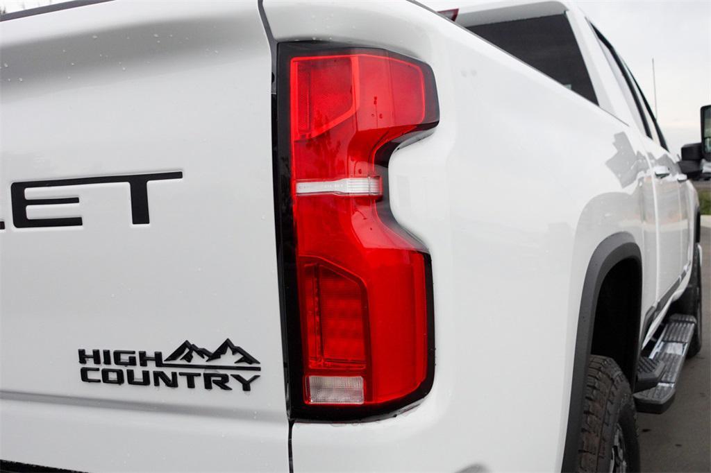 new 2025 Chevrolet Silverado 2500 car, priced at $92,400