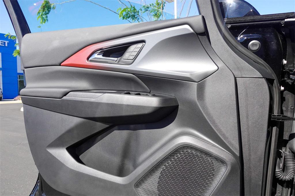 new 2025 Chevrolet Equinox EV car, priced at $57,340