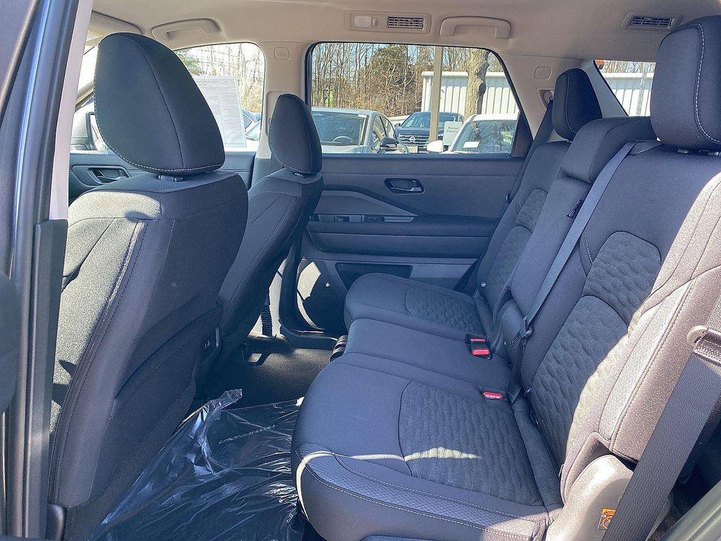 new 2025 Nissan Pathfinder car, priced at $43,890