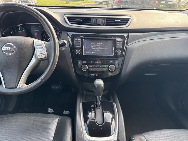 used 2016 Nissan Rogue car