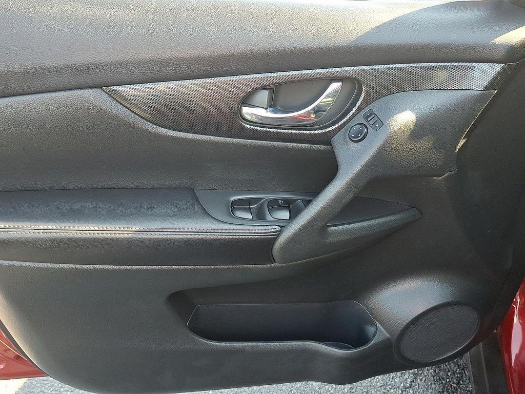 used 2016 Nissan Rogue car, priced at $9,995