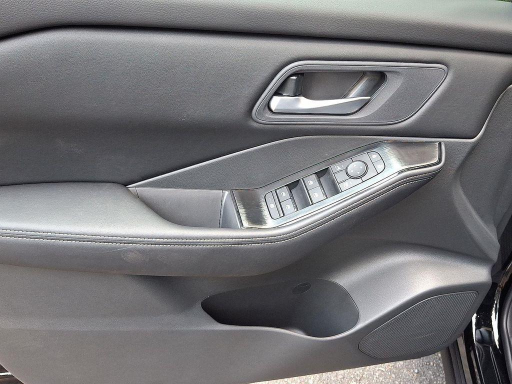 new 2026 Nissan Rogue car, priced at $31,188