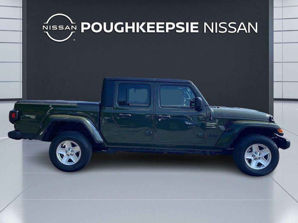 used 2022 Jeep Gladiator car, priced at $31,992
