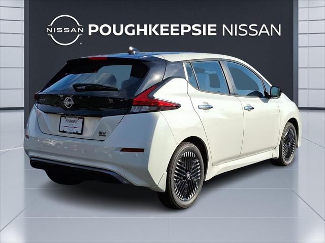 new 2025 Nissan Leaf car, priced at $30,470