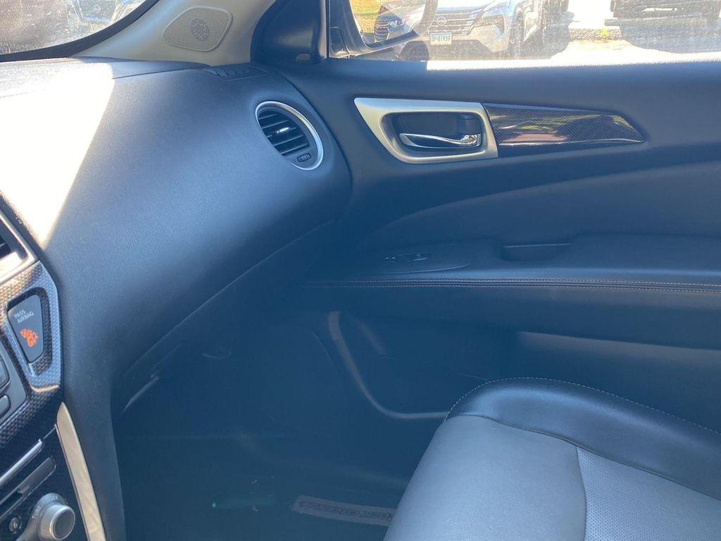 used 2020 Nissan Pathfinder car, priced at $16,995
