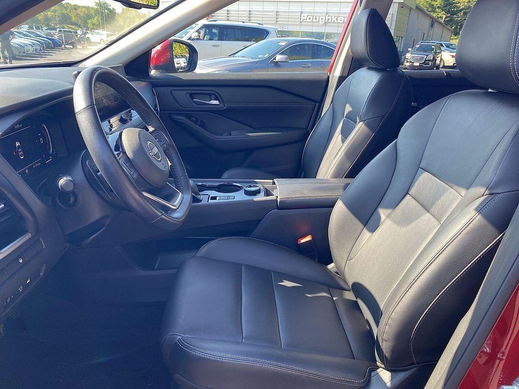 used 2024 Nissan Rogue car, priced at $31,662