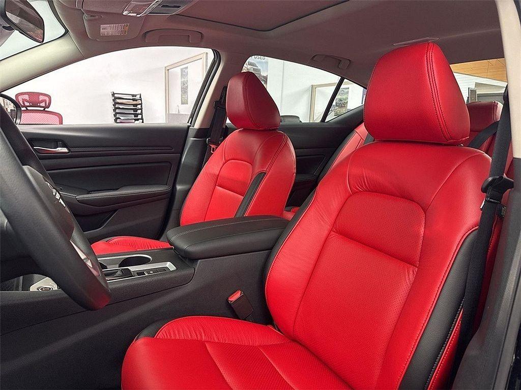 new 2025 Nissan Altima car, priced at $31,965