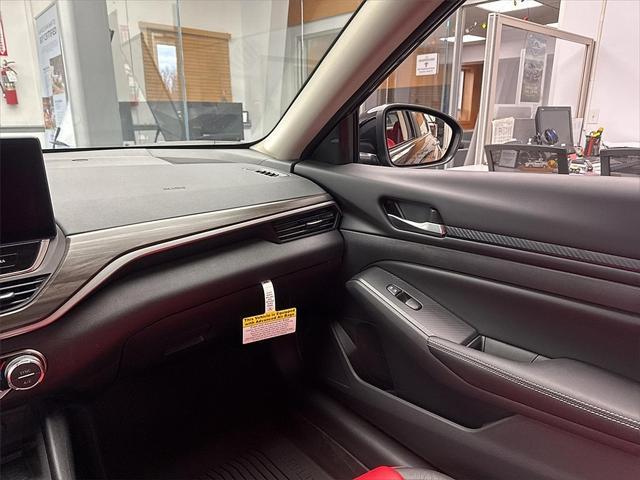 new 2025 Nissan Altima car, priced at $31,965