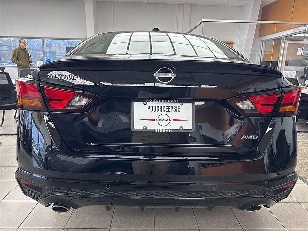 new 2025 Nissan Altima car, priced at $31,965