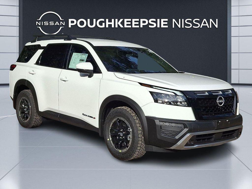 new 2025 Nissan Pathfinder car, priced at $39,342