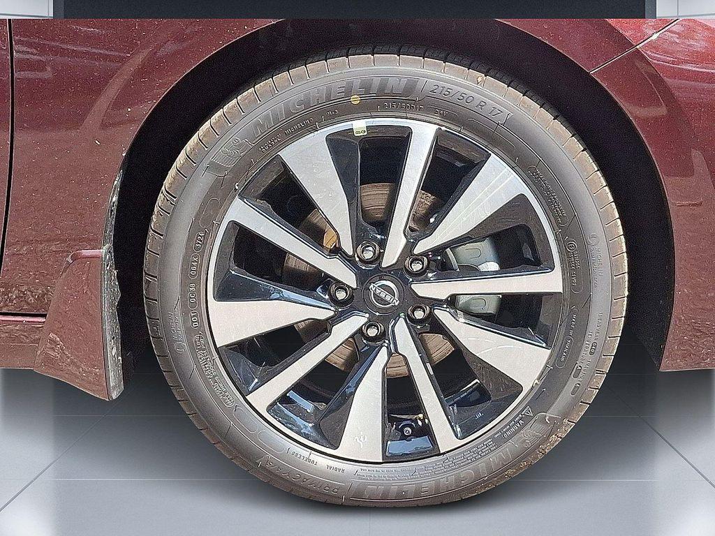 new 2025 Nissan Sentra car, priced at $27,170