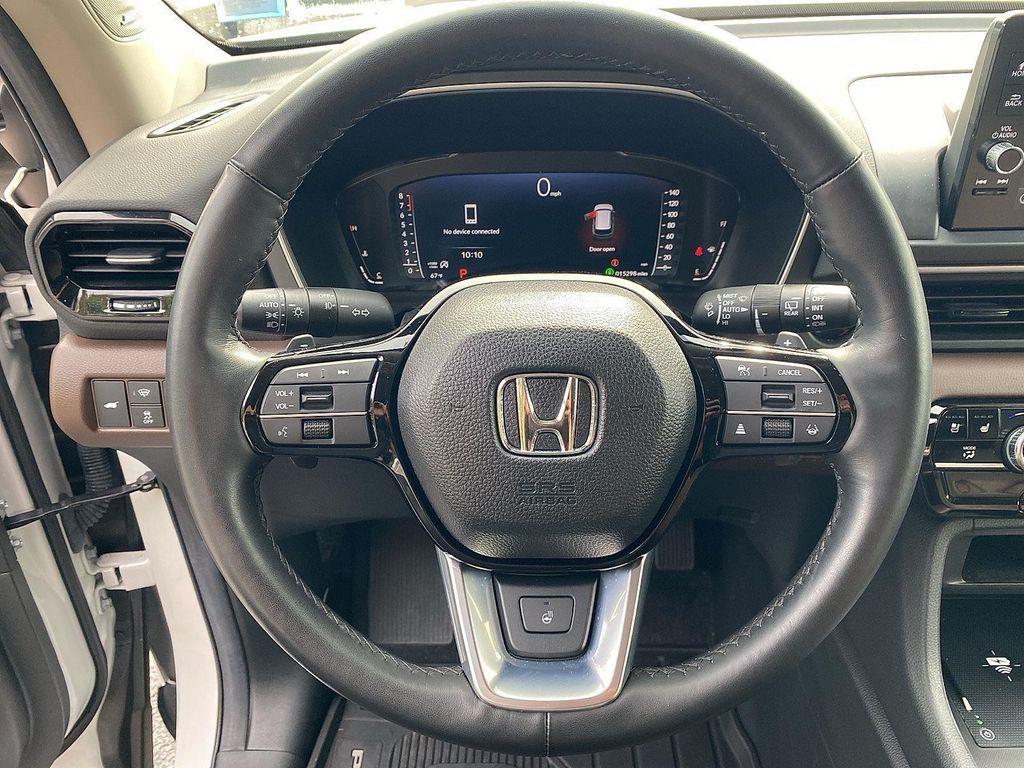 used 2024 Honda Pilot car, priced at $44,866