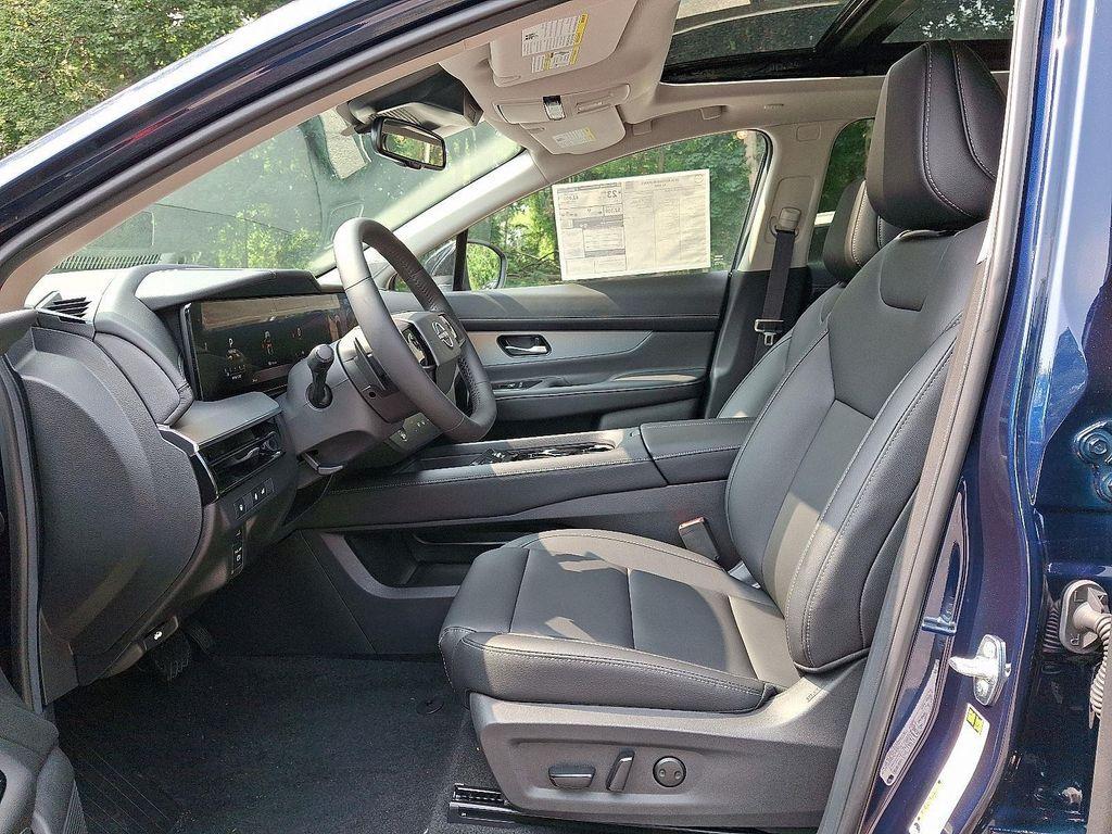 new 2025 Nissan Murano car, priced at $42,523