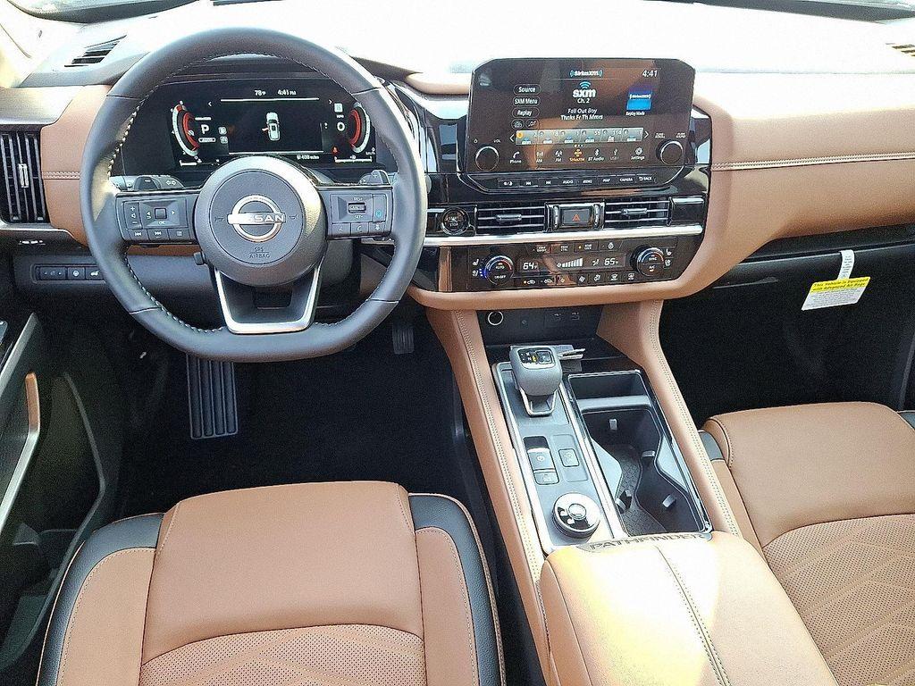 new 2025 Nissan Pathfinder car