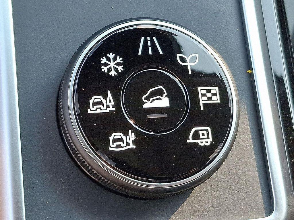 new 2025 Nissan Pathfinder car